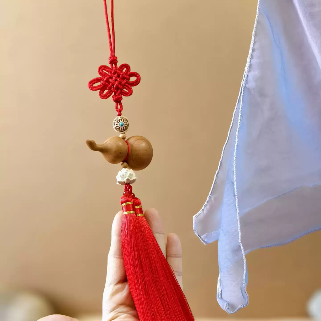 Aged Peach Wood Gourd Charm - Infinite Negative Energy Shield Wall Hanging